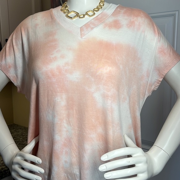 New Suzy shier top - Picture 3 of 5